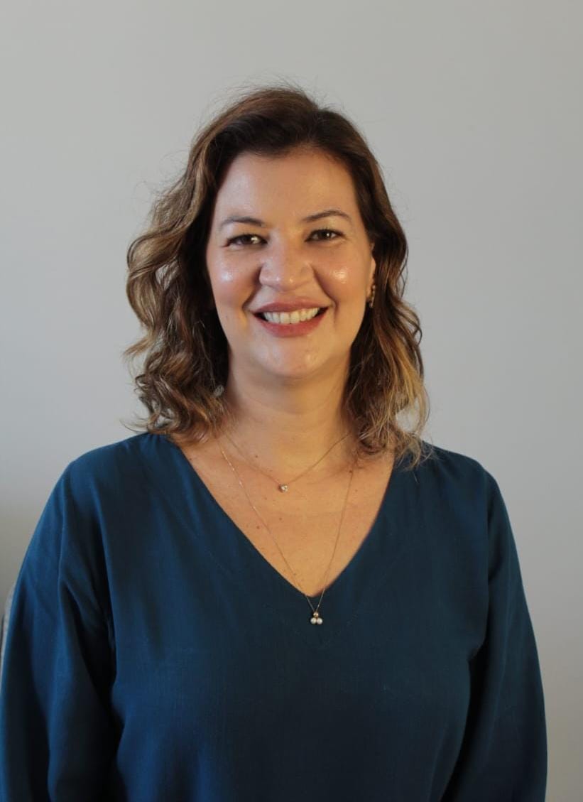 Dr. Saionara Câmara Headshot